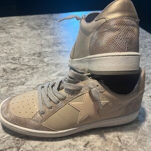 ShuShop Paz Gold Snake Sneakers Size 9